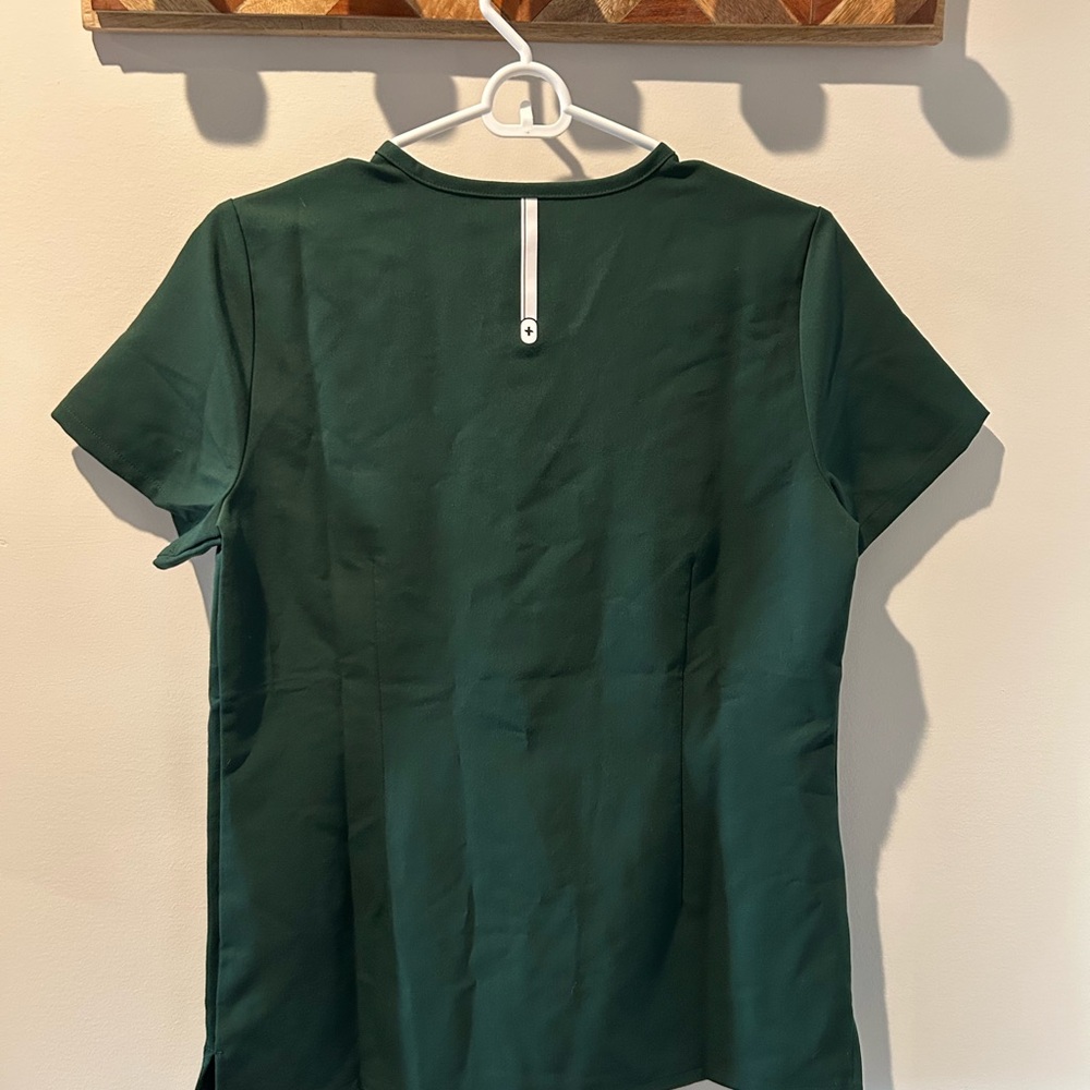 FIGS Women's Scrub Top in Forest Green - Picture 2 of 2